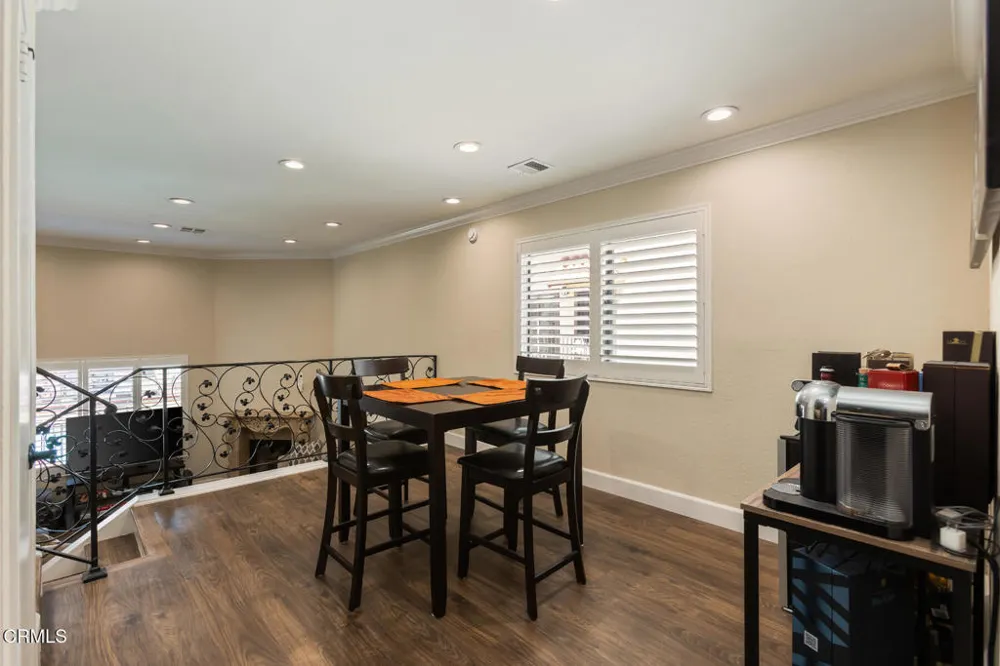 10141 Samoa Avenue #11 Tujunga, CA 91042