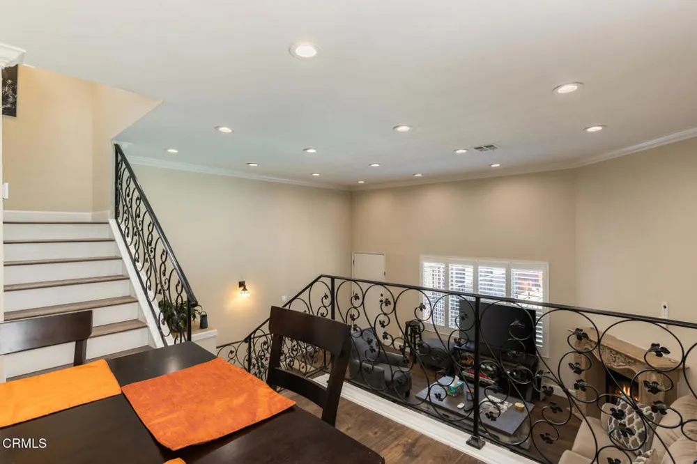 10141 Samoa Avenue #11 Tujunga, CA 91042