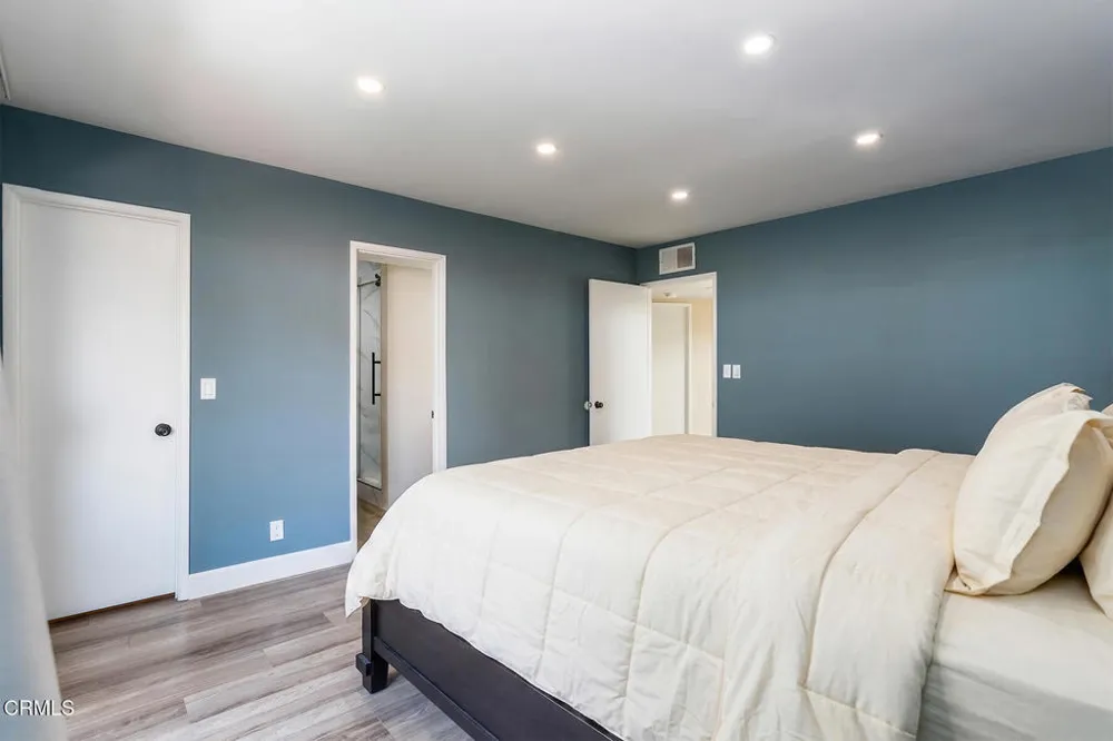 10141 Samoa Avenue #11 Tujunga, CA 91042