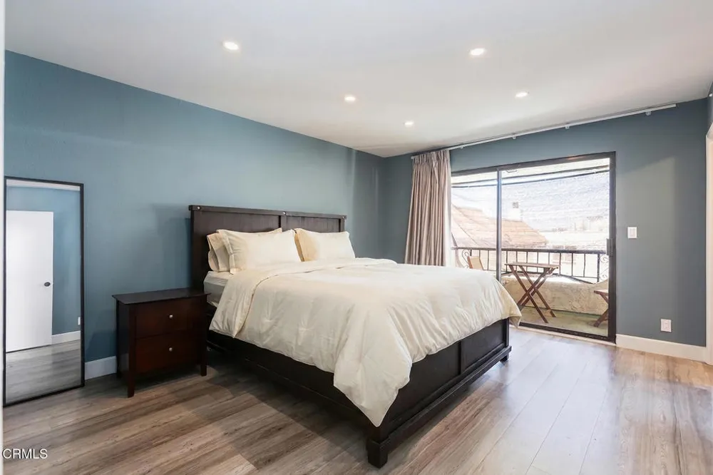 10141 Samoa Avenue #11 Tujunga, CA 91042