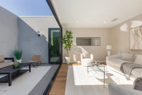 3682 Harriman Avenue #3