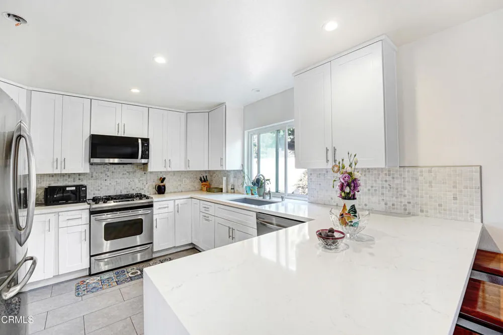 2779 Fyler Place Los Angeles, CA 90065