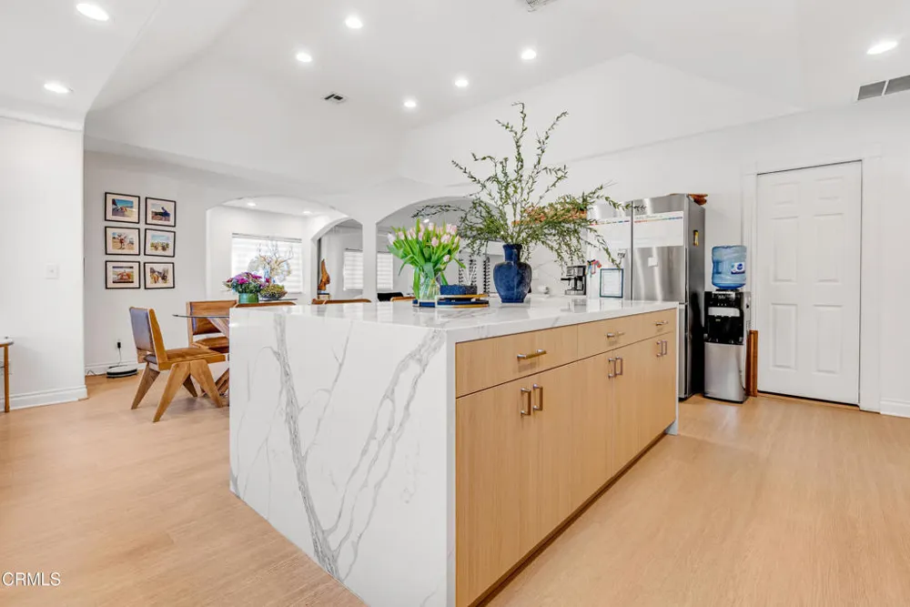 367 S Oak Avenue Pasadena, CA 