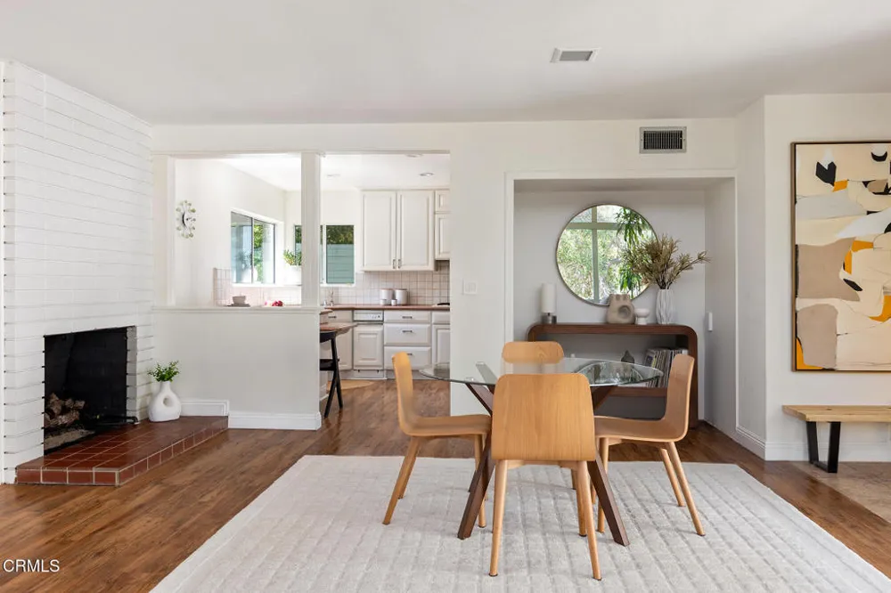 1437 Hillside Drive Glendale, CA 91208