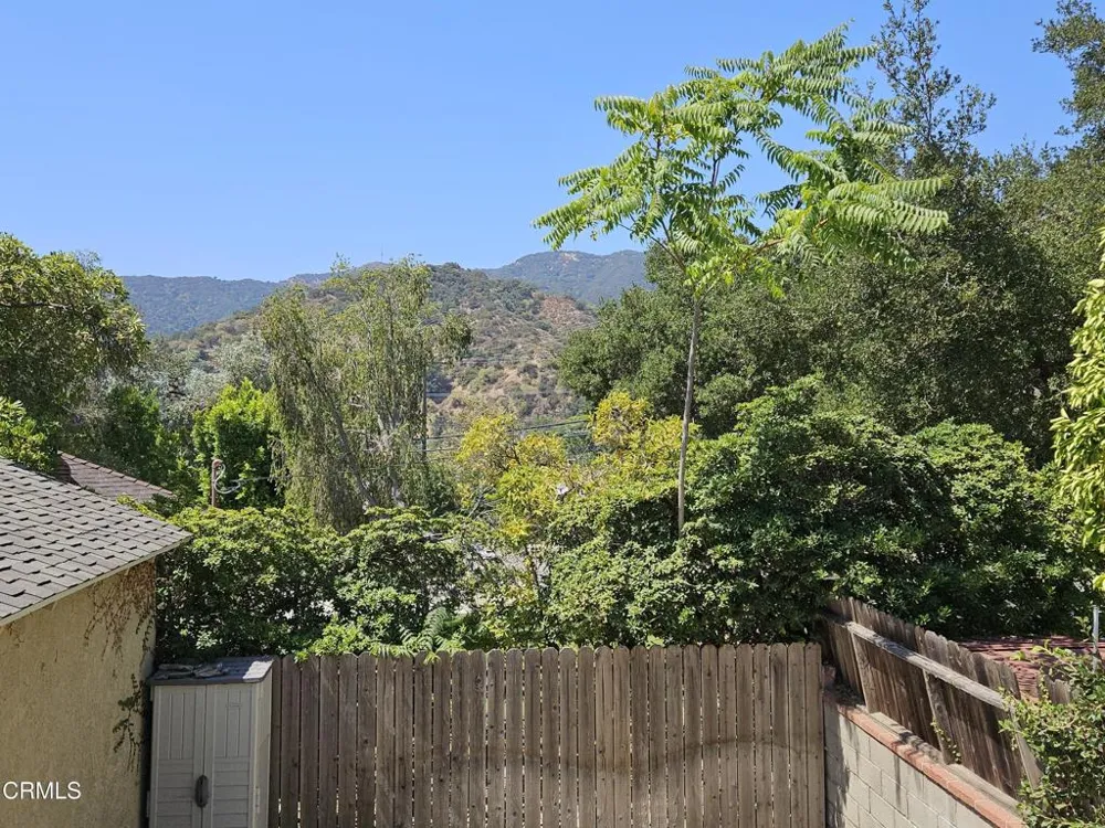 2960 Piedmont Avenue La Crescenta, CA 91214