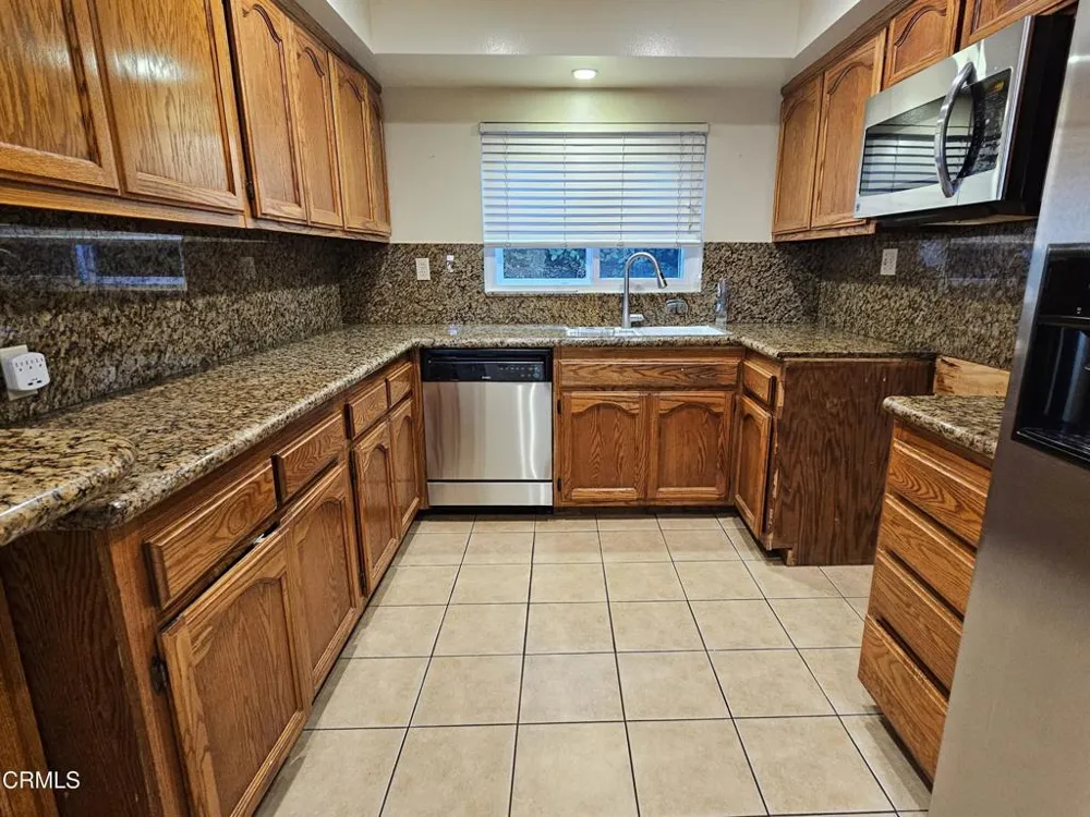 2960 Piedmont Avenue La Crescenta, CA 91214