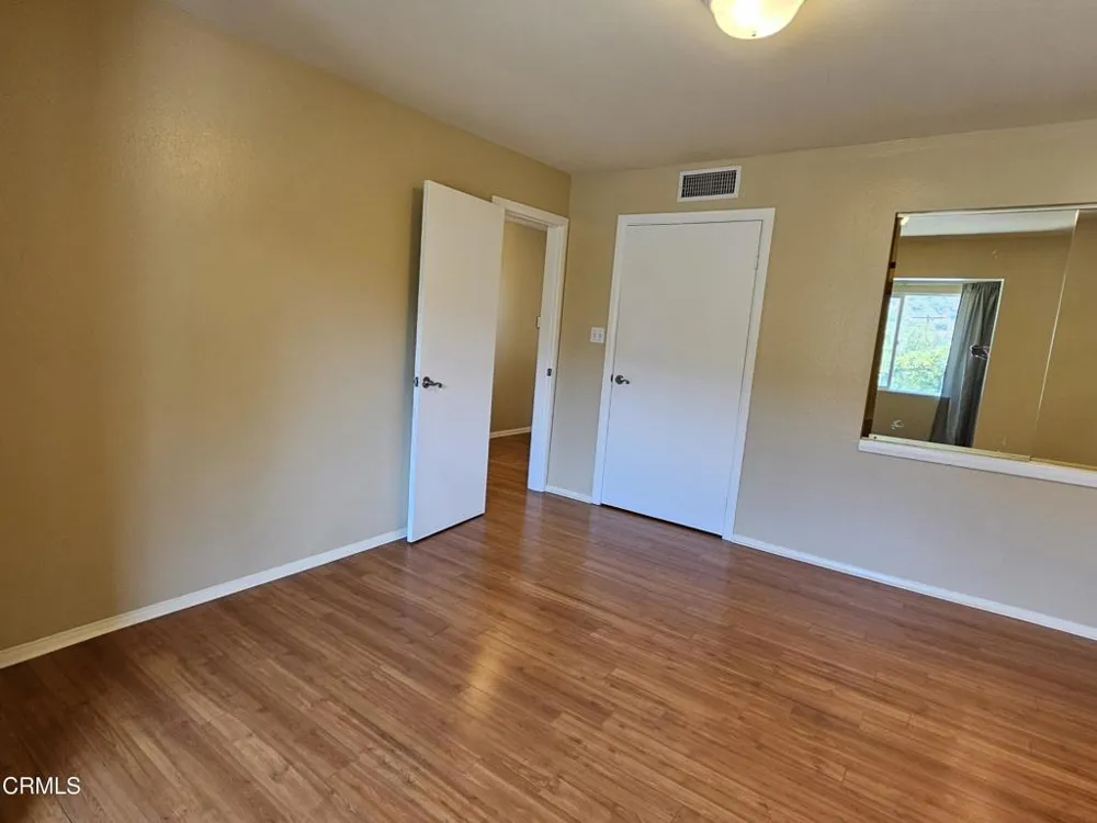 2960 Piedmont Avenue La Crescenta, CA 91214