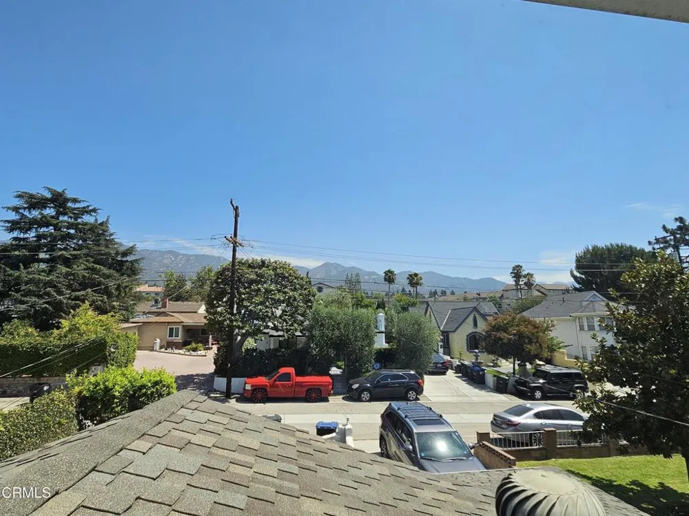 2960 Piedmont Avenue La Crescenta, CA 91214