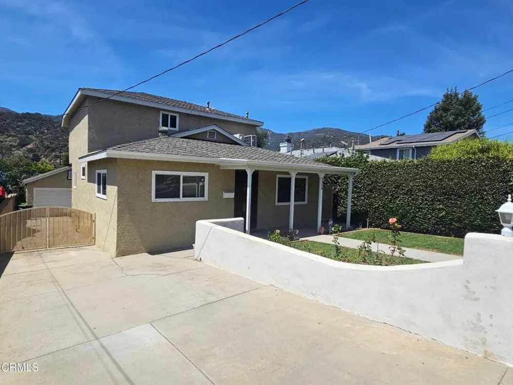 2960 Piedmont Avenue La Crescenta, CA 91214