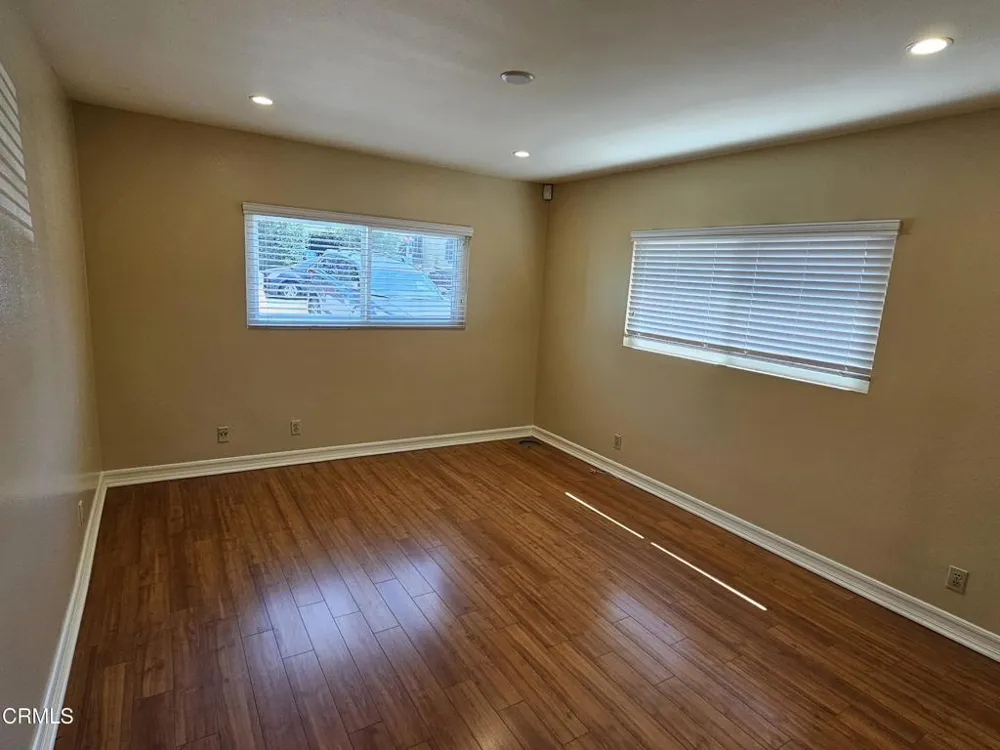 2960 Piedmont Avenue La Crescenta, CA 91214