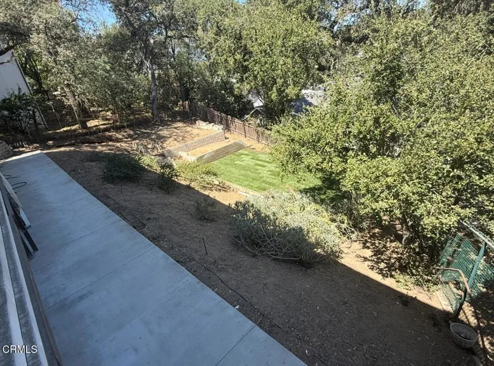 2040 Hilldale Drive La Canada Flintridge, CA 91011