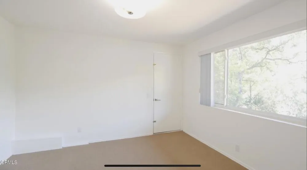 2040 Hilldale Drive La Canada Flintridge, CA 91011