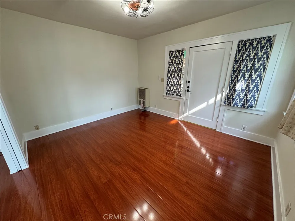 5158 Franklin Avenue Los Angeles, CA 90027