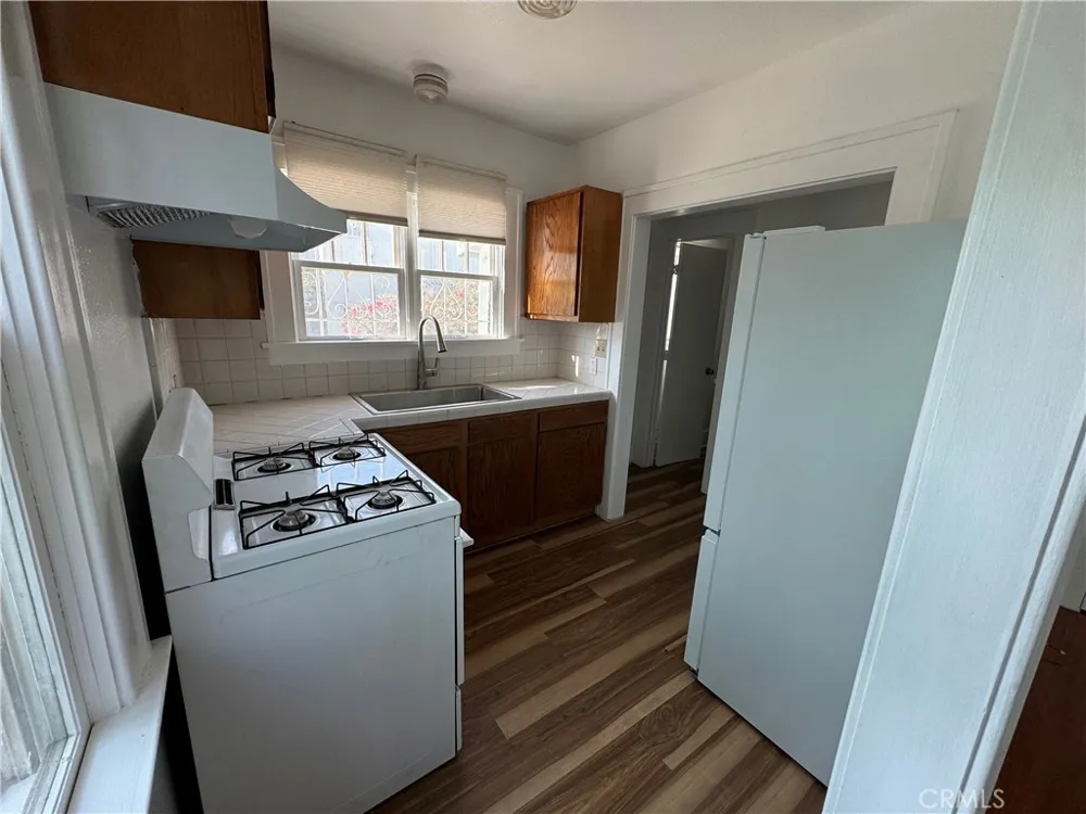 5158 Franklin Avenue Los Angeles, CA 90027