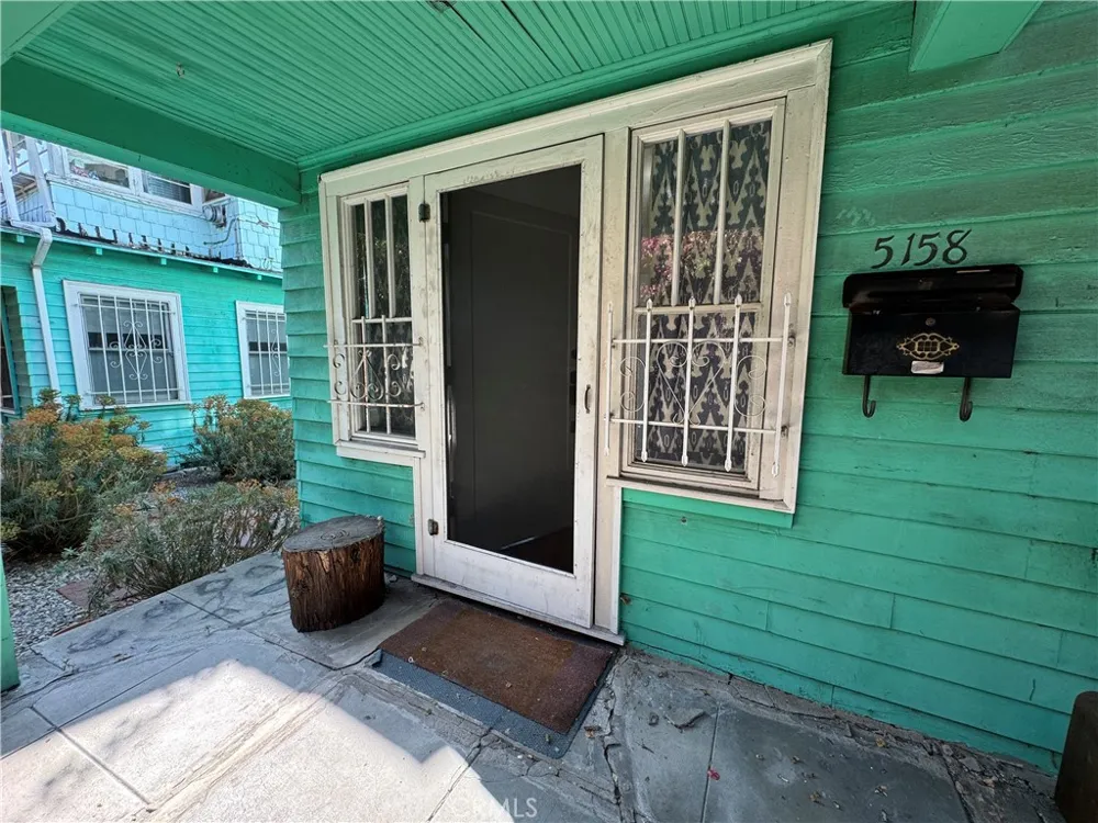 5158 Franklin Avenue Los Angeles, CA 90027
