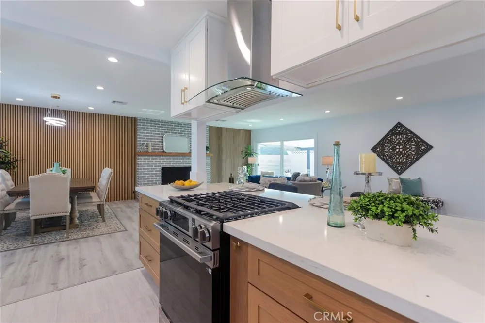 8363 Palais Stanton, CA 90680