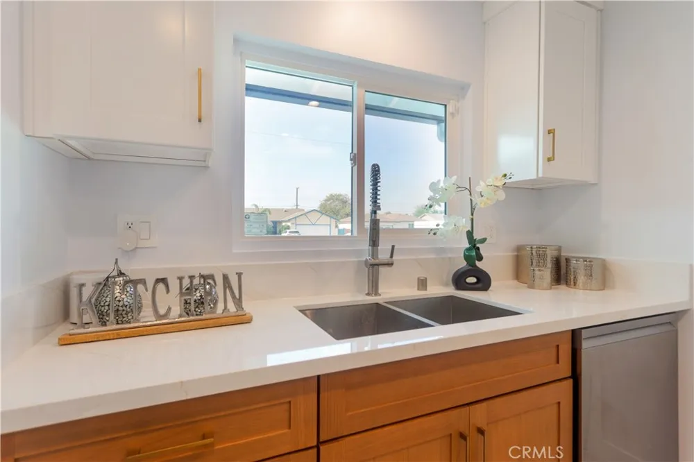 8363 Palais Stanton, CA 90680