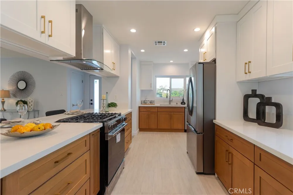 8363 Palais Stanton, CA 90680