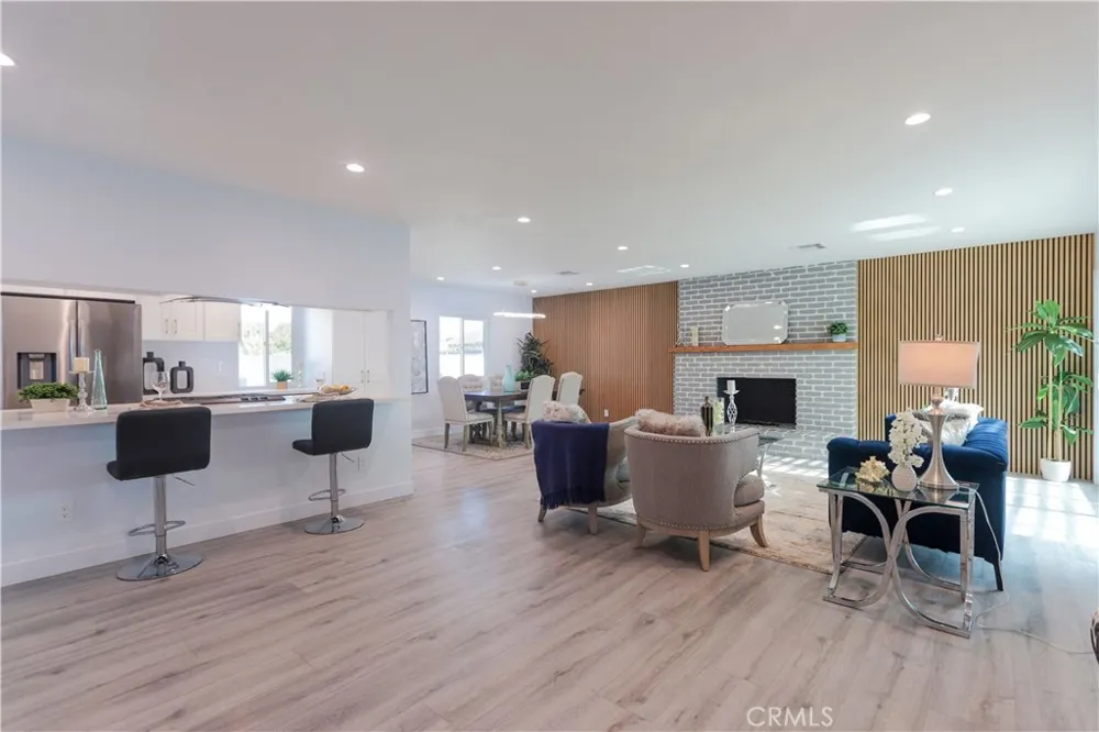 8363 Palais Stanton, CA 90680