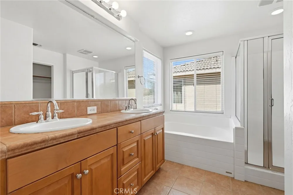 3125 W Delta Visalia, CA 93291
