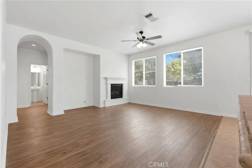 3125 W Delta Visalia, CA 93291