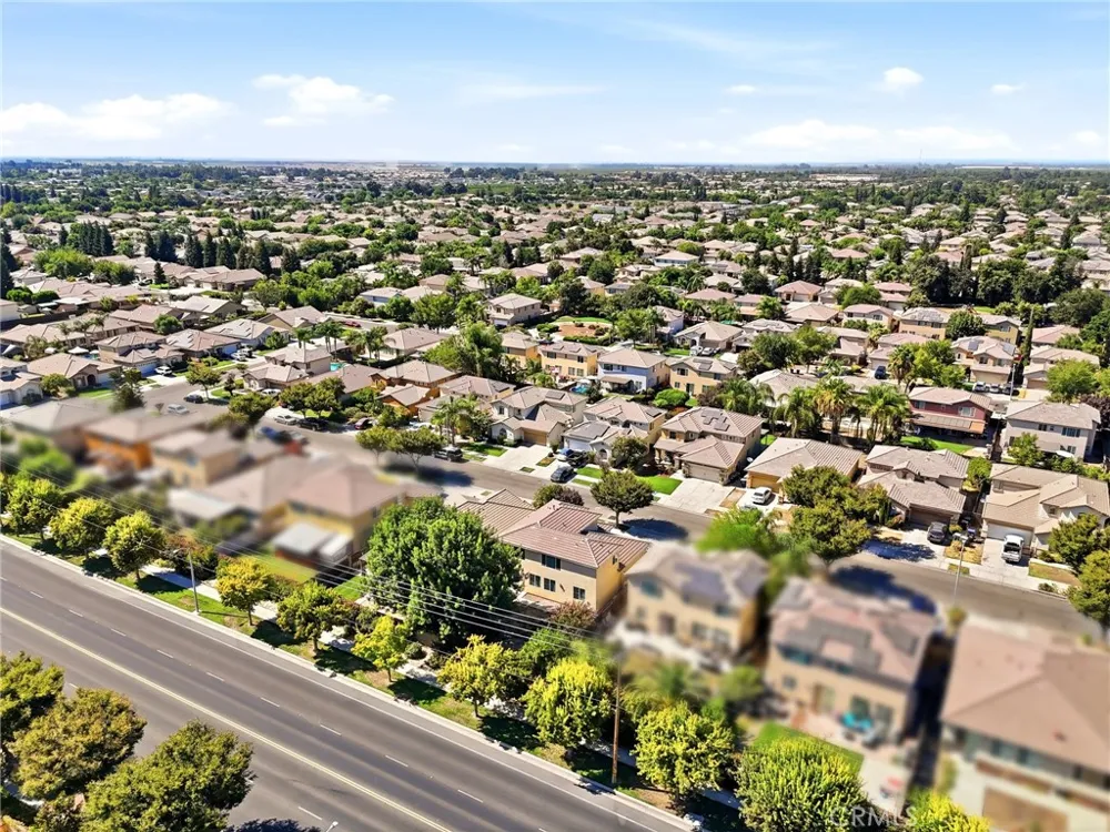 3125 W Delta Visalia, CA 93291