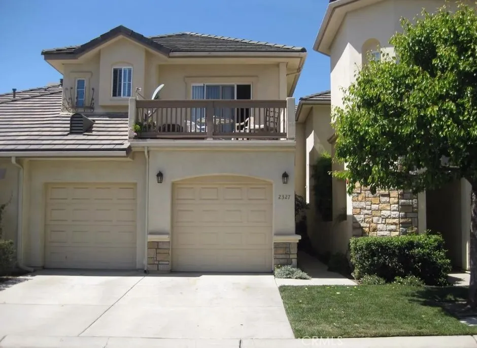 2327 Westbury Santa Maria, CA 93455