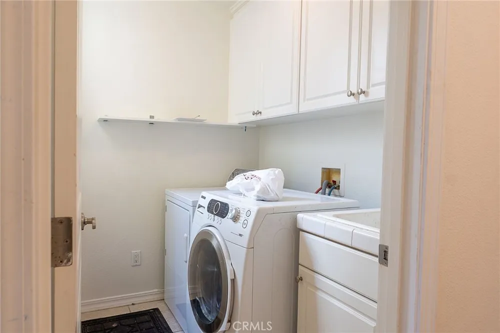 2327 Westbury Santa Maria, CA 93455