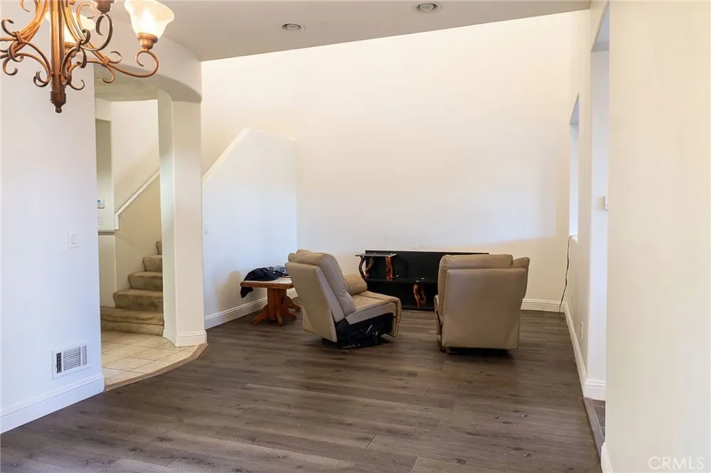 2327 Westbury Santa Maria, CA 93455