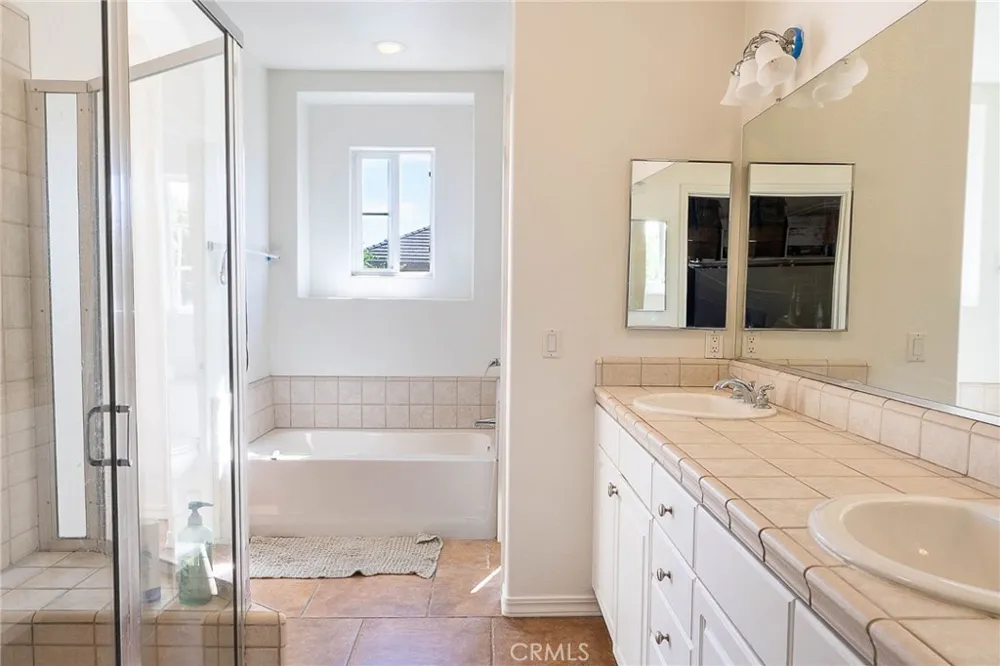 2327 Westbury Santa Maria, CA 93455
