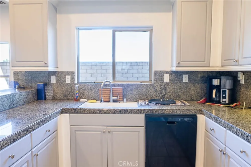 2327 Westbury Santa Maria, CA 93455