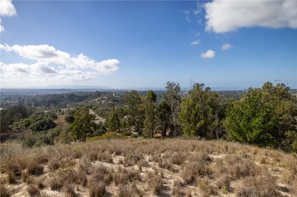 1190 Montecito Ridge Drive Arroyo Grande, CA 93420