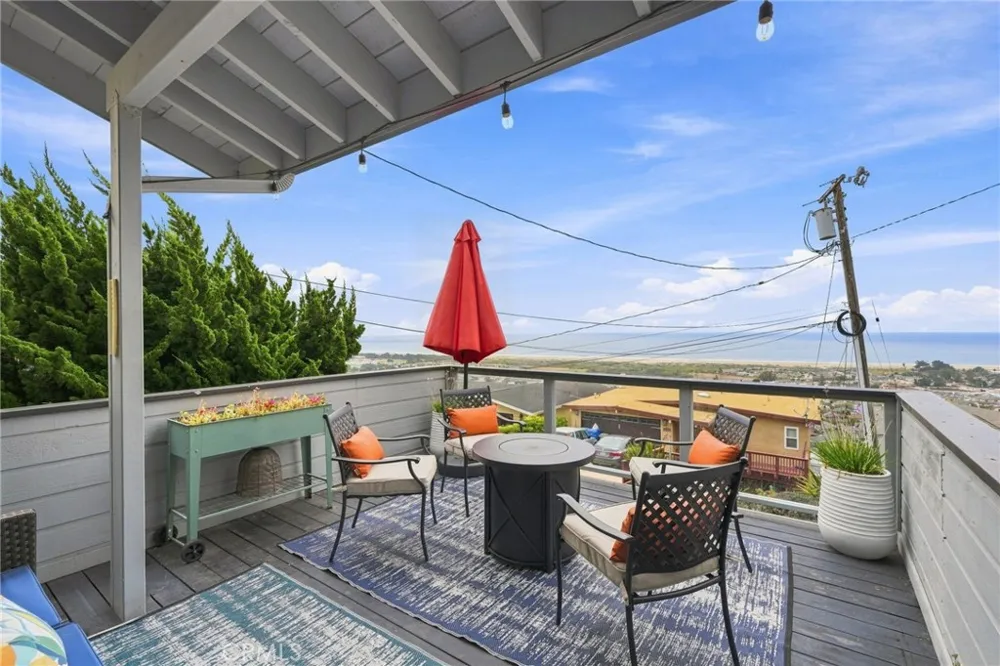 2630 Maple Avenue Morro Bay, CA 93442