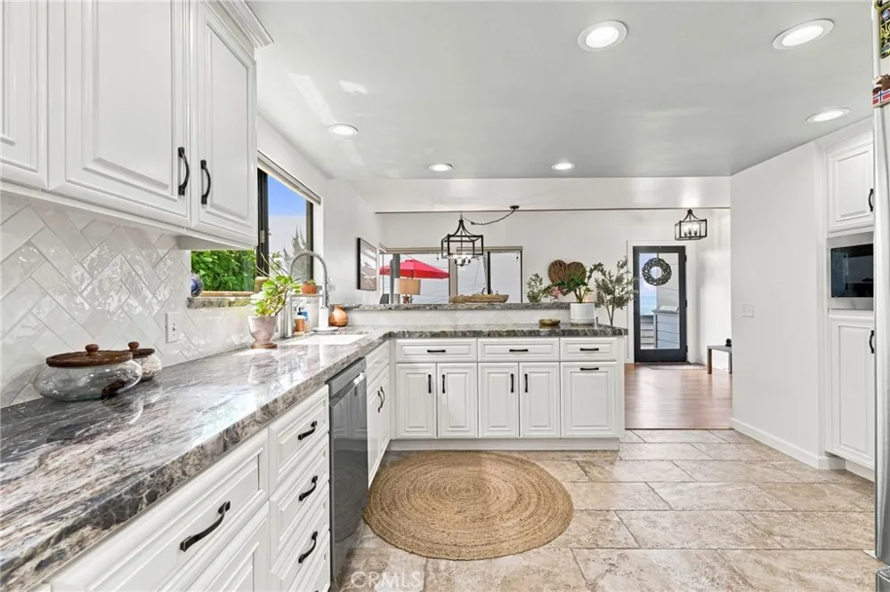 2630 Maple Avenue Morro Bay, CA 93442