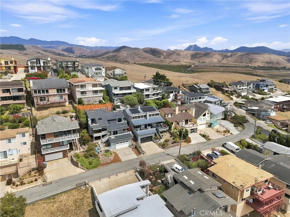 2630 Maple Avenue Morro Bay, CA 93442