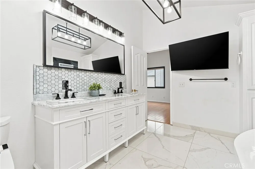 2630 Maple Avenue Morro Bay, CA 93442