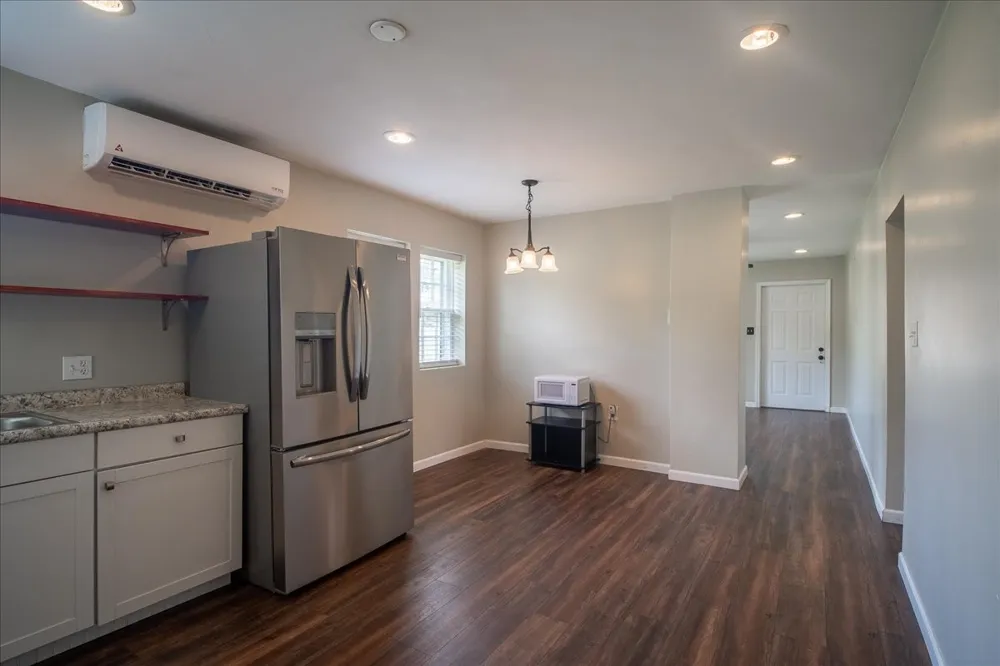 204 S Spurr St Florence, AL 35630