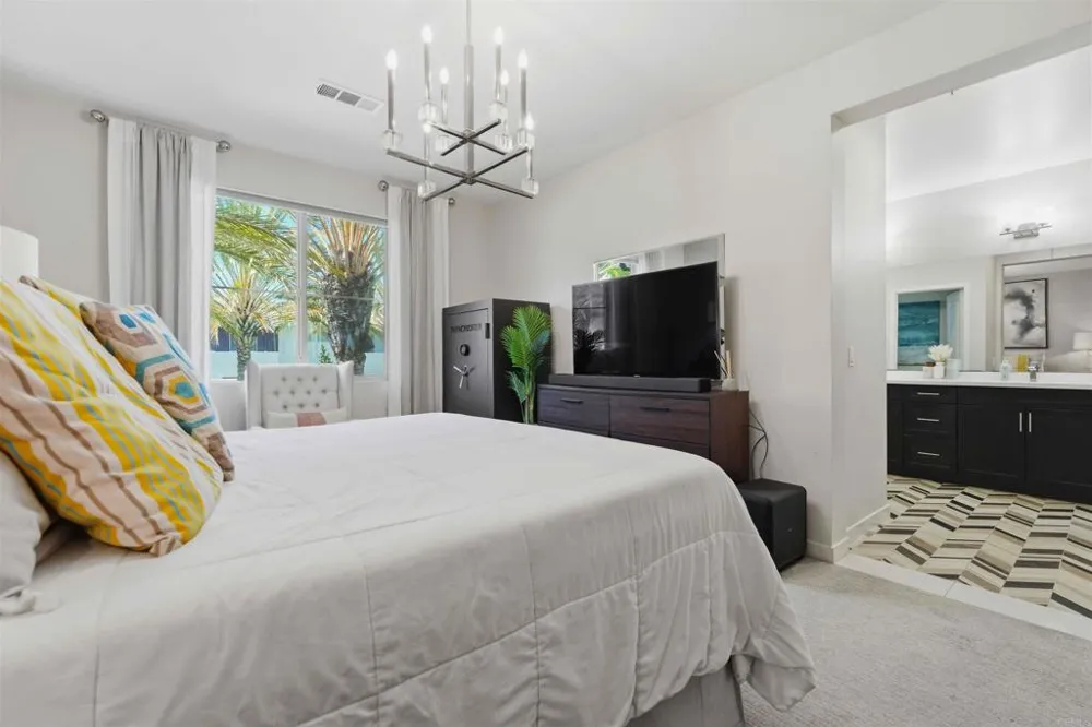 2055 Foxtrot Loop #1 Chula Vista, CA 91915