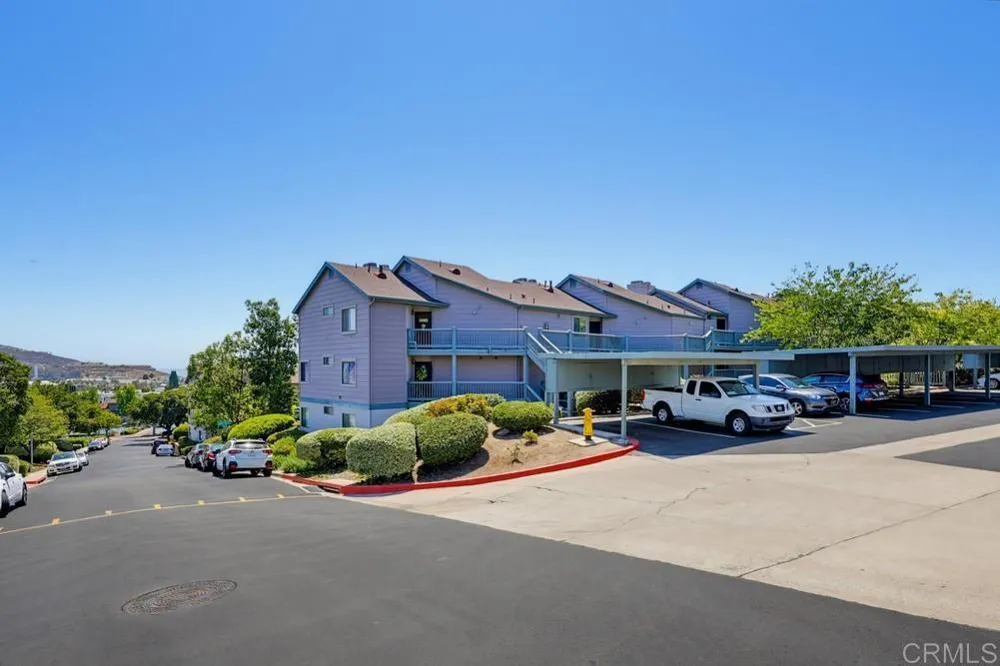3045 Blue Oak Court Spring Valley, CA 91978