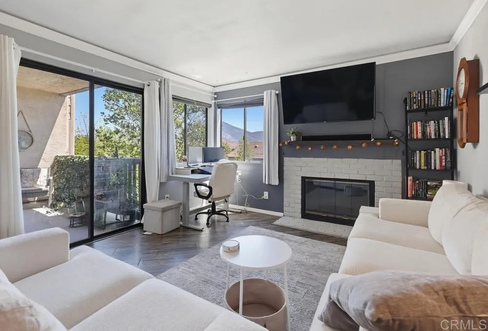 3045 Blue Oak Court Spring Valley, CA 91978