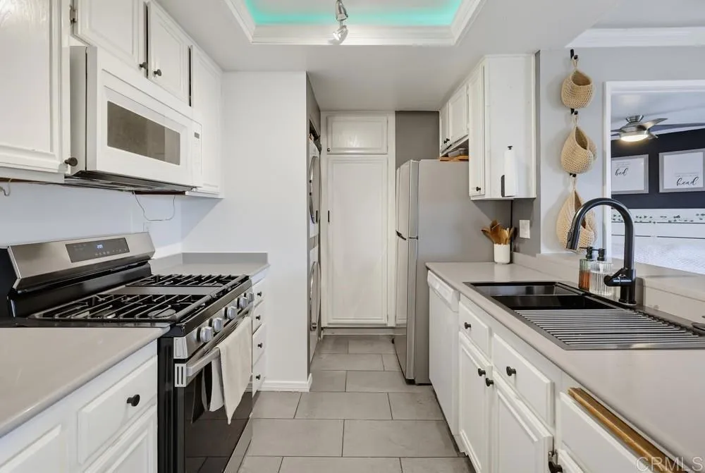 3045 Blue Oak Court Spring Valley, CA 91978