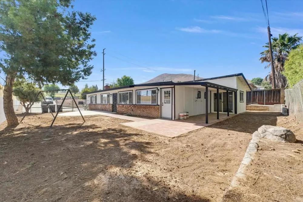 4860 Crestview Drive Norco, CA 92860