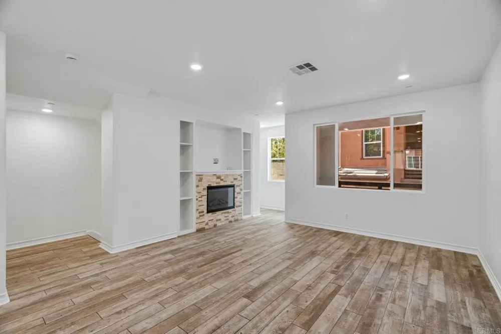 2890 Silver Medal Road #6 Chula Vista, CA 91915