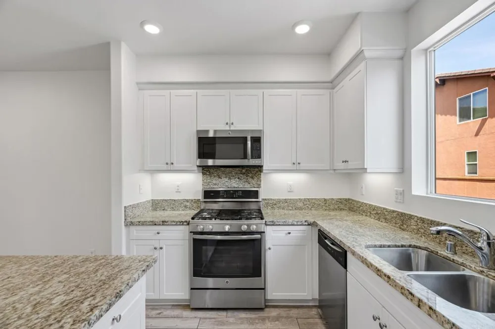 2890 Silver Medal Road #6 Chula Vista, CA 91915