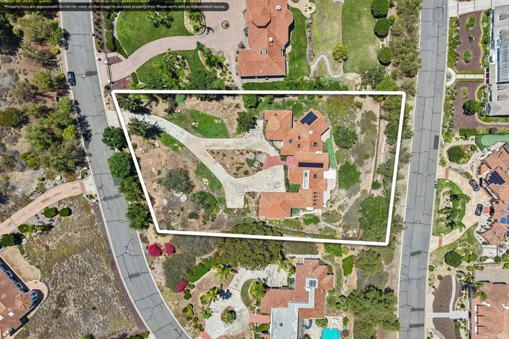 17572 Via Loma Drive Poway, CA 92064