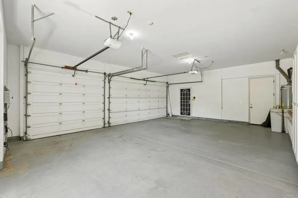 17572 Via Loma Drive Poway, CA 92064