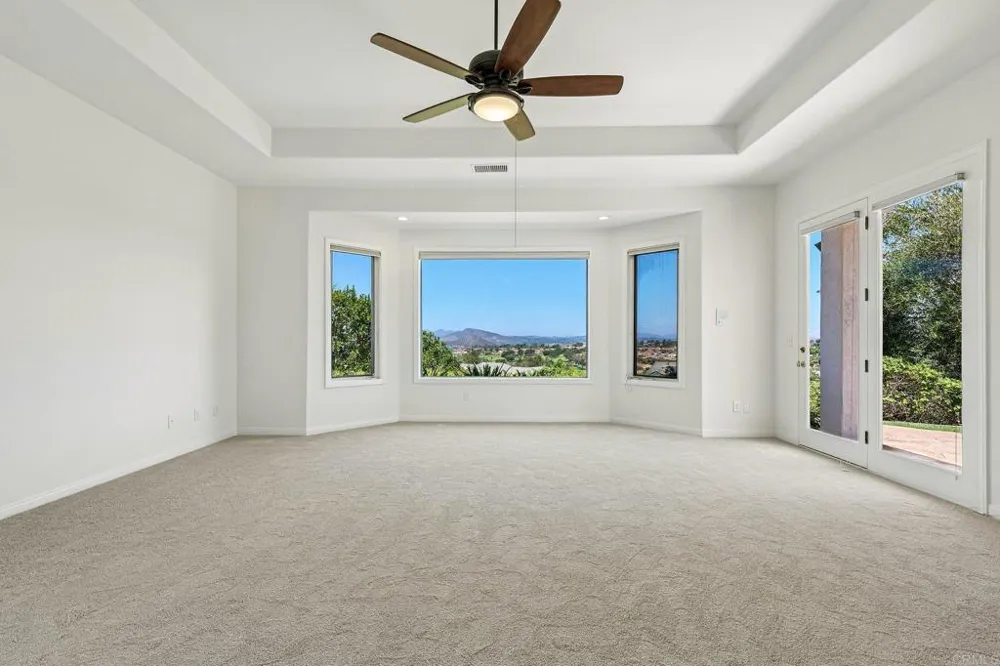 17572 Via Loma Drive Poway, CA 92064