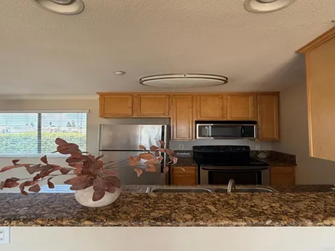 201 Twin Oaks Avenue #2
