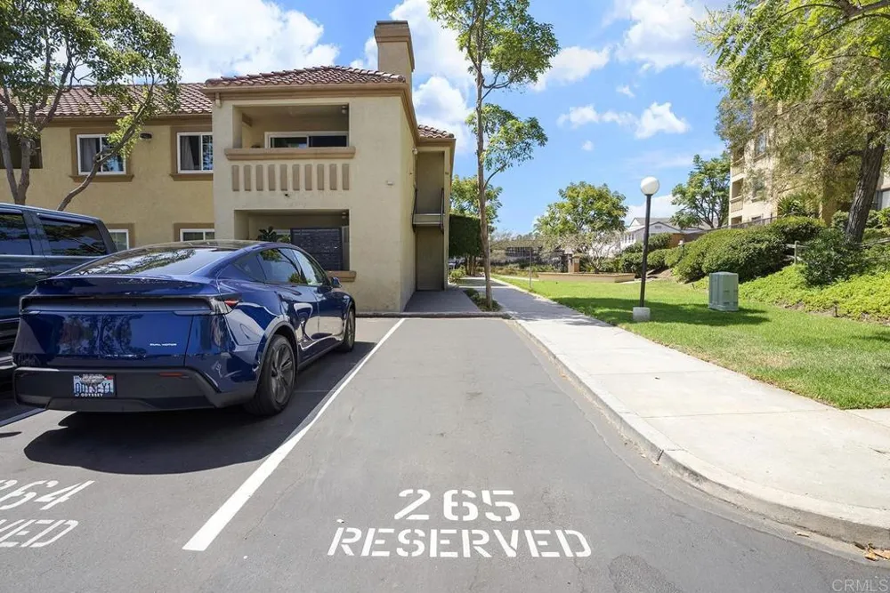 2036 Coolidge Street #84 San Diego, CA 92111