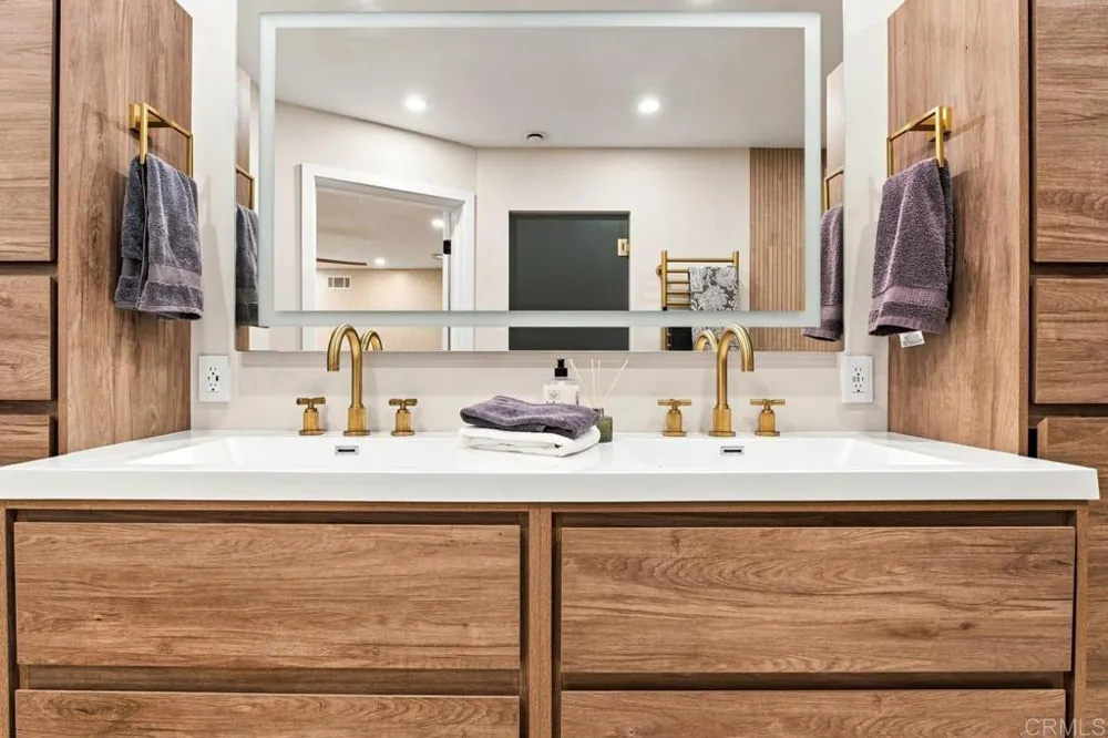 2464 Mackenzie Creek Road Chula Vista, CA 91914